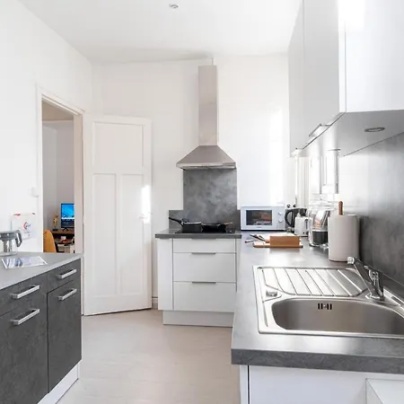 O Palais De Justice - 4 Personnes アパート *